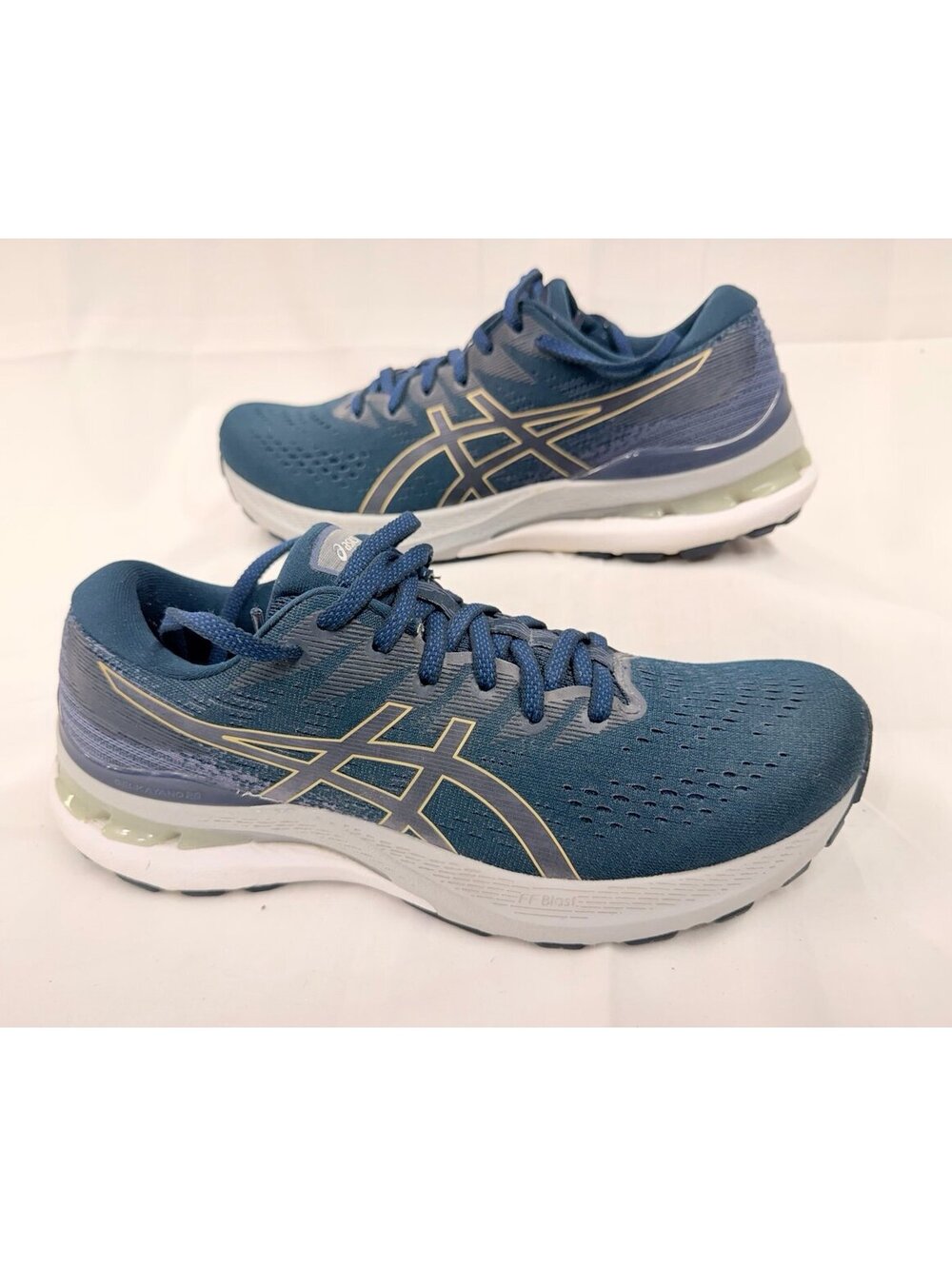ASICS® Women's 9.5 GEL-Kayano® 28 Running Shoes in French Blue/Thunder Blue
